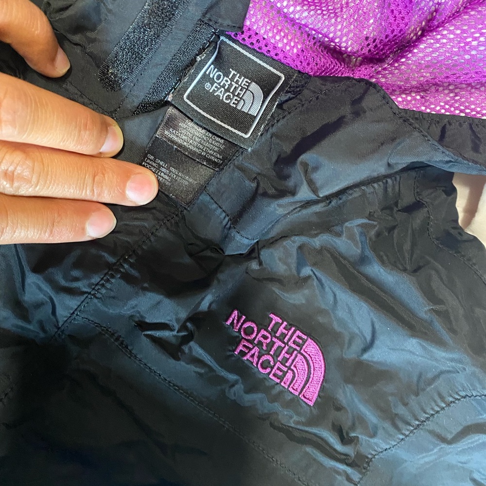 North face hooded hyvent windbreaker/rain jacket